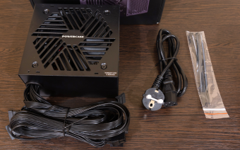 Блок питания .700W Powercase PW700 120mm, APFC, 80 Plus