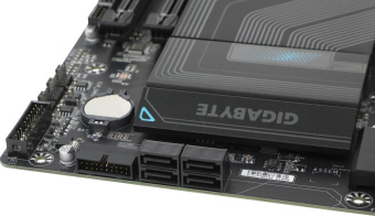 Материнская плата Socket AM5 Gigabyte X870 EAGLE WIFI7 (X870) 4*DDR5 HDMI ATX
