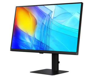 Монитор 27"  Samsung ViewFinity S8 4K (IPS 3840x2160 5ms 60Hz DP HDMI) черный