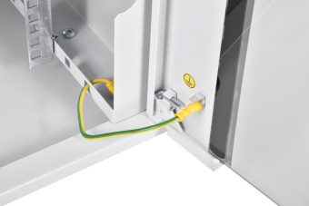 Шкаф коммутационный ЦМО (ШРН-Э-6.350) 6U 600x350мм пер.дв.стекл несъемн.бок.пан.