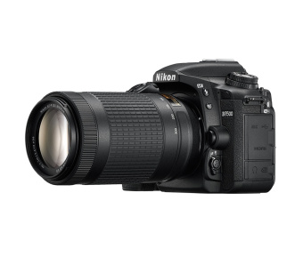 Цифровая фотокамера Nikon D7500 Kit AF-S 18-140 VR Black
